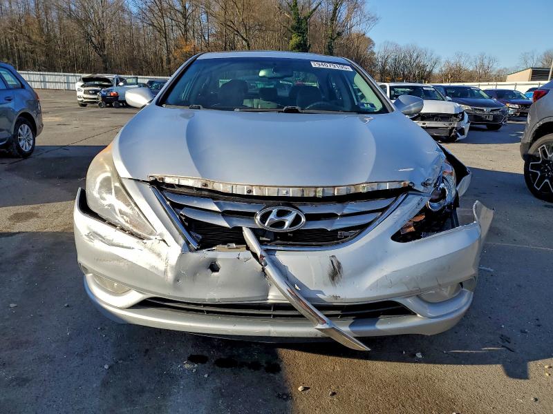 Photo 5 from auction – 2013 HYUNDAI SONATA with VIN 5NPEC4AC9DH605317