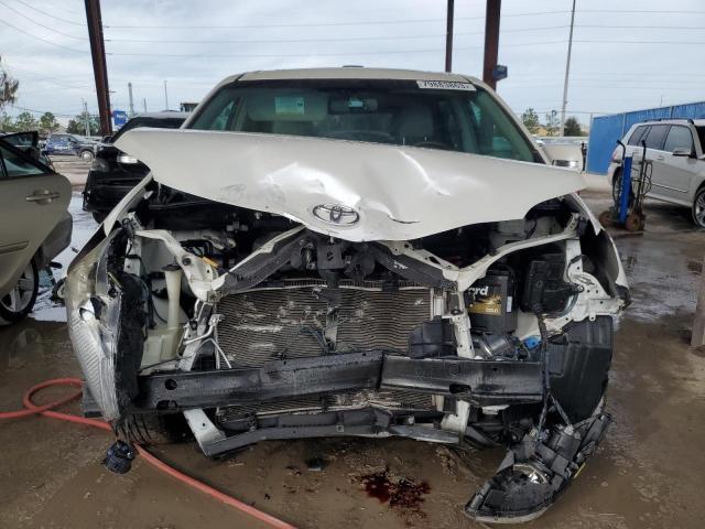 Photo 5 from auction – 2013 TOYOTA SIENNA XLE with VIN 5TDYK3DC6DS316864