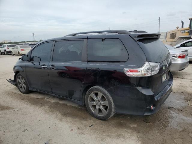Photo 2 from auction – 2018 TOYOTA SIENNA SE with VIN 5TDXZ3DC5JS954428