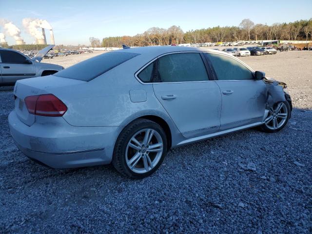 Photo 3 from auction – 2015 VOLKSWAGEN PASSAT SE with VIN 1VWBS7A33FC102255