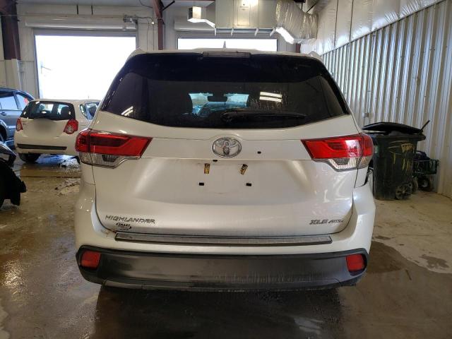 Photo 6 from auction – 2018 TOYOTA HIGHLANDER with VIN 5TDJZRFH7JS888448