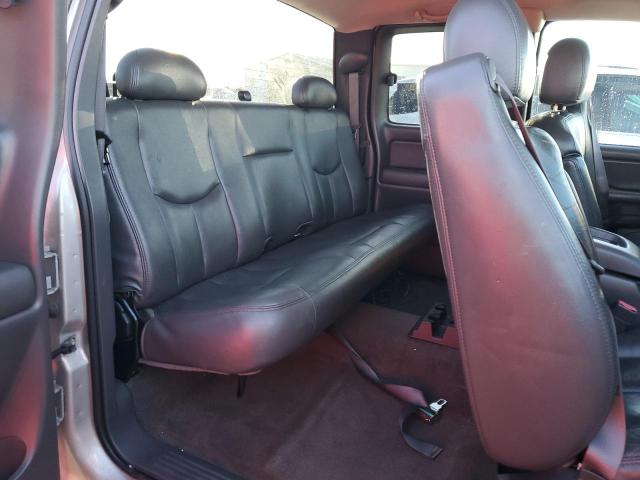 Photo 10 from auction – 2004 CHEVROLET SILVERADO with VIN 2GCEC19T741182032