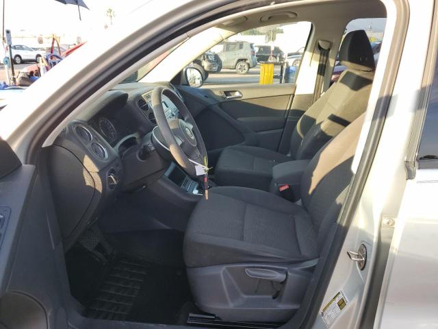 Photo 7 from auction – 2012 VOLKSWAGEN TIGUAN S with VIN WVGAV7AXXCW525929