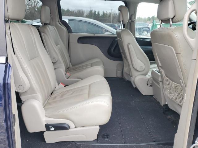 Photo 11 from auction – 2012 CHRYSLER TOWN & COU with VIN 2C4RC1CG6CR384146