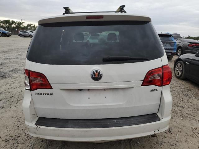 Photo 6 from auction – 2011 VOLKSWAGEN ROUTAN SE with VIN 2V4RW3DG5BR766741