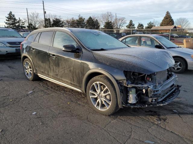 Photo 4 from auction – 2016 VOLVO V60 CROSS with VIN YV4612HK4G1012484