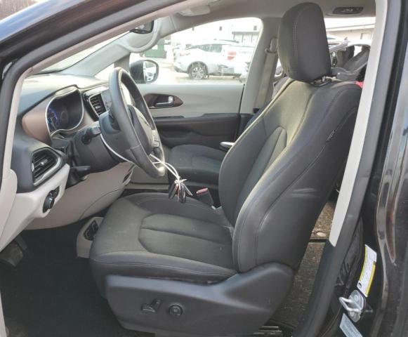 Photo 7 from auction – 2017 CHRYSLER PACIFICA T with VIN 2C4RC1DGXHR522454