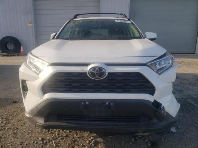 Photo 5 from auction – 2020 TOYOTA RAV4 XLE with VIN JTMP1RFV9LD066143