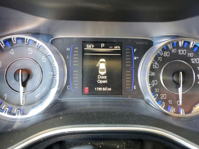 Photo 9 from auction – 2015 CHRYSLER 200 LIMITE with VIN 1C3CCCAB3FN693779