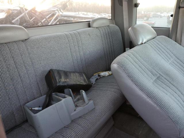 Photo 10 from auction – 1996 CHEVROLET GMT-400 C1 with VIN 2GCEC19M2T1243634