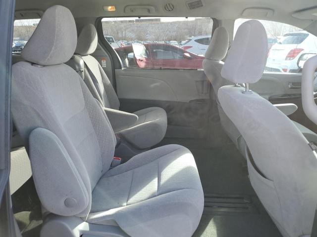 Photo 11 from auction – 2018 TOYOTA SIENNA LE with VIN 5TDKZ3DC0JS905874