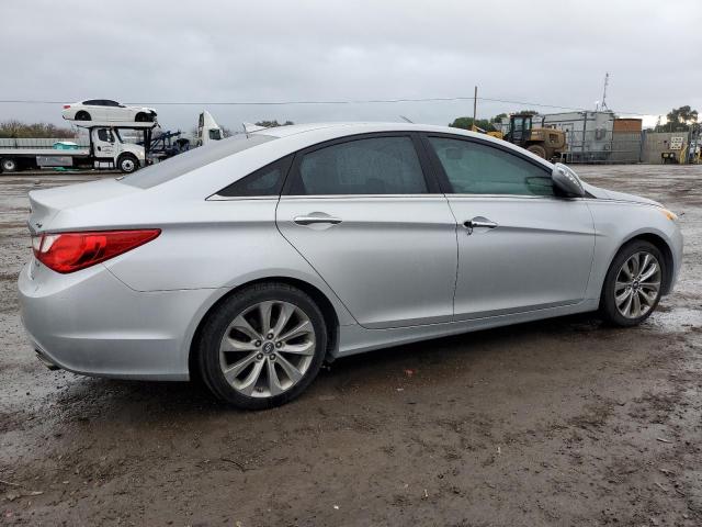 Photo 3 from auction – 2013 HYUNDAI SONATA SE with VIN 5NPEC4ABXDH514936