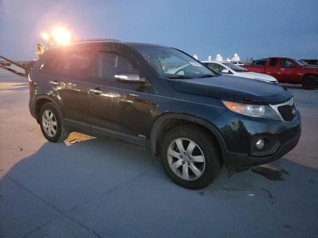 Photo 4 from auction – 2013 KIA SORENTO LX with VIN 5XYKTCA67DG388929