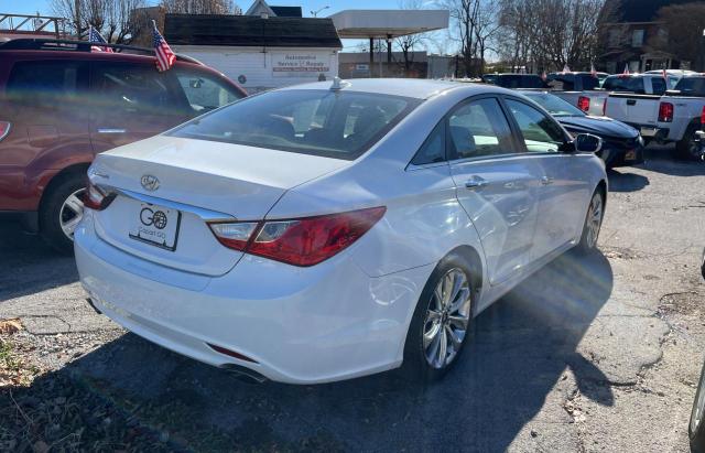 Photo 4 from auction – 2012 HYUNDAI SONATA SE with VIN 5NPEC4AC4CH420736