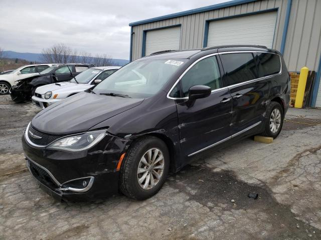 CHRYSLER PACIFICA T 2017 with VIN 2C4RC1BG3HR525635 - Photo from auction