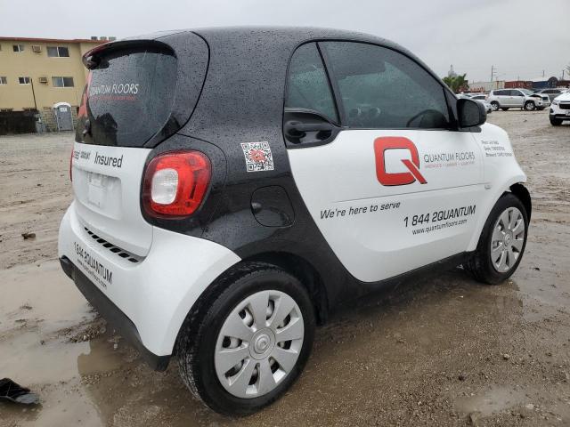 Photo 3 from auction – 2017 SMART FORTWO with VIN WMEFJ5DA3HK186707
