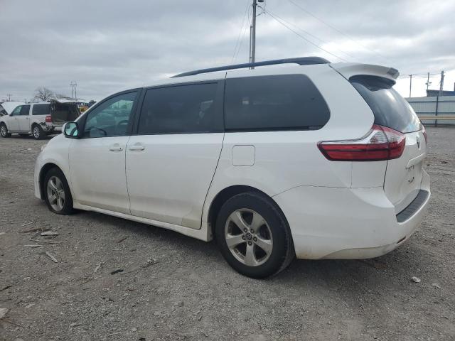 Photo 2 from auction – 2018 TOYOTA SIENNA LE with VIN 5TDKZ3DC2JS911434