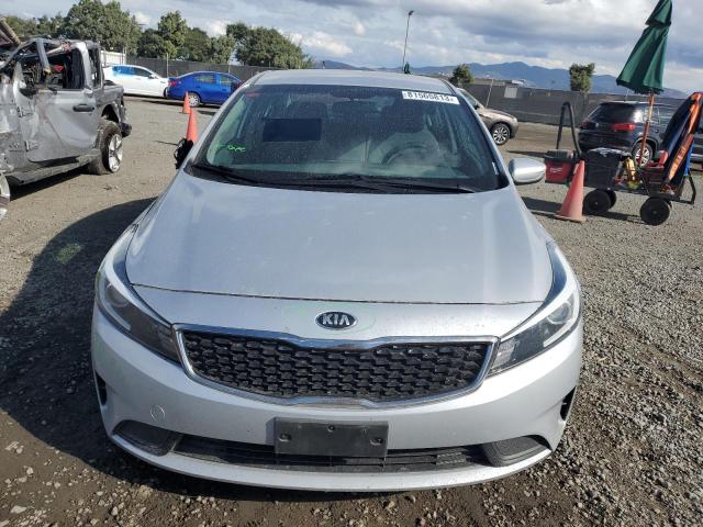 Photo 5 from auction – 2017 KIA FORTE LX with VIN 3KPFK4A79HE028504