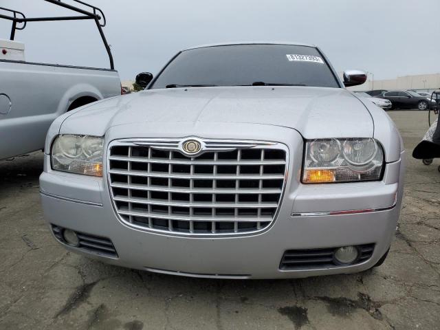 Photo 5 from auction – 2010 CHRYSLER 300 TOURIN with VIN 2C3CK5CV2AH282087