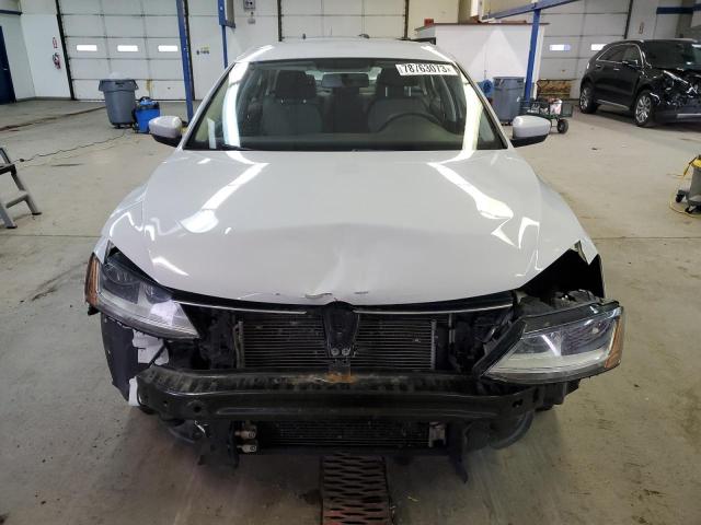 Photo 5 from auction – 2017 VOLKSWAGEN JETTA S with VIN 3VW2B7AJ3HM243276
