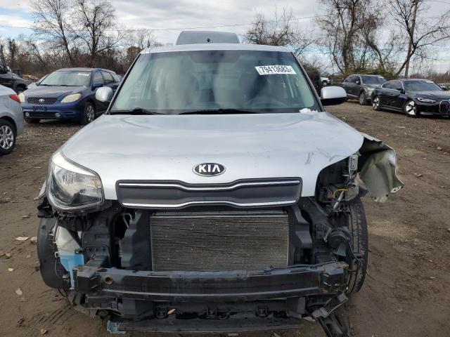 Photo 5 from auction – 2017 KIA SOUL with VIN KNDJN2A22H7446638