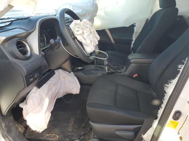 Photo 7 from auction – 2015 TOYOTA RAV4 LE with VIN JTMBFREV6FJ021518