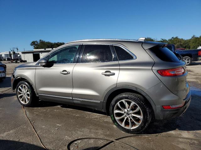 Photo 2 from auction – 2016 LINCOLN MKC SELECT with VIN 5LMCJ2C9XGUJ12381