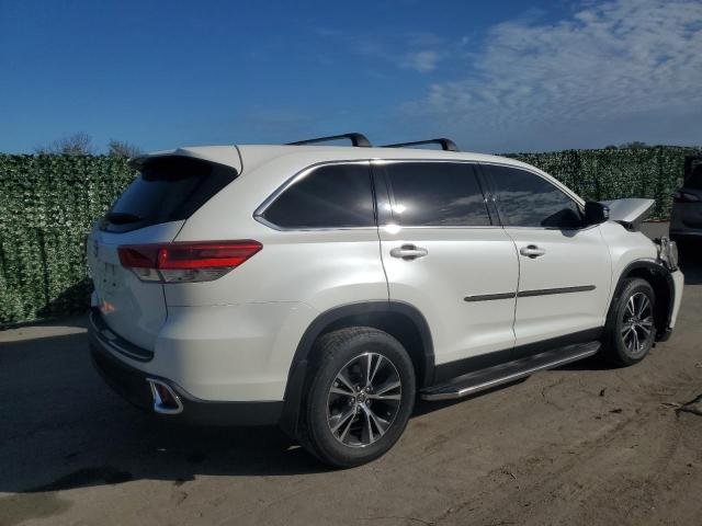 Photo 3 from auction – 2019 TOYOTA HIGHLANDER with VIN 5TDZARFH2KS047830