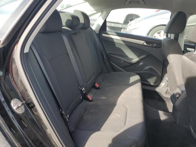 Photo 10 from auction – 2014 VOLKSWAGEN PASSAT S with VIN 1VWAS7A35EC082942