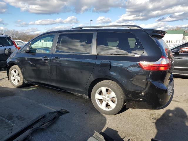 Photo 2 from auction – 2017 TOYOTA SIENNA LE with VIN 5TDKZ3DC0HS776528