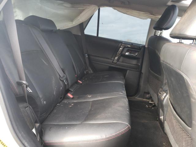 Photo 10 from auction – 2020 TOYOTA 4RUNNER SR with VIN JTEBU5JR9L5816280