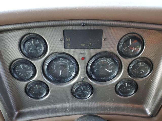 Photo 8 from auction – 2002 TRAV SPARTAN with VIN 4VZAR34922C041475