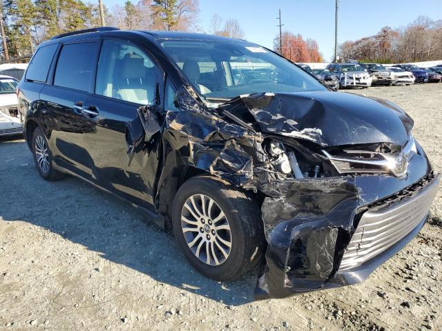Photo 4 from auction – 2018 TOYOTA SIENNA XLE with VIN 5TDYZ3DC0JS935788