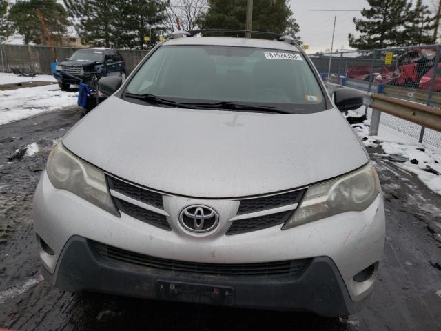 Photo 5 from auction – 2015 TOYOTA RAV4 LE with VIN JTMBFREV6FJ024953