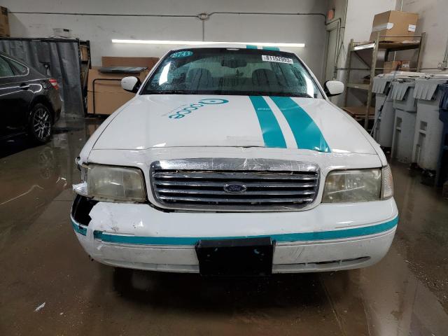 Photo 5 from auction – 1999 FORD CROWN VICT with VIN 2FAFP74W4XX158419