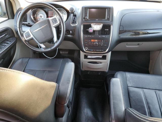 Photo 8 from auction – 2014 CHRYSLER TOWN & COU with VIN 2C4RC1BG1ER132003