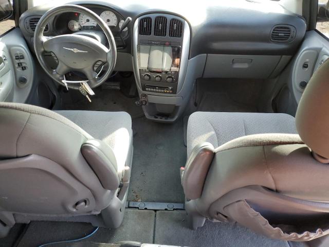 Photo 8 from auction – 2006 CHRYSLER TOWN & COU with VIN 2A4GP54L06R829008