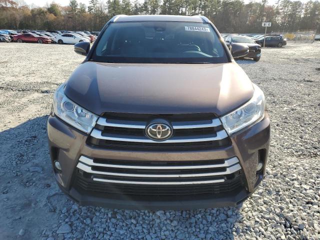 Photo 5 from auction – 2017 TOYOTA HIGHLANDER with VIN 5TDKZRFH0HS196241