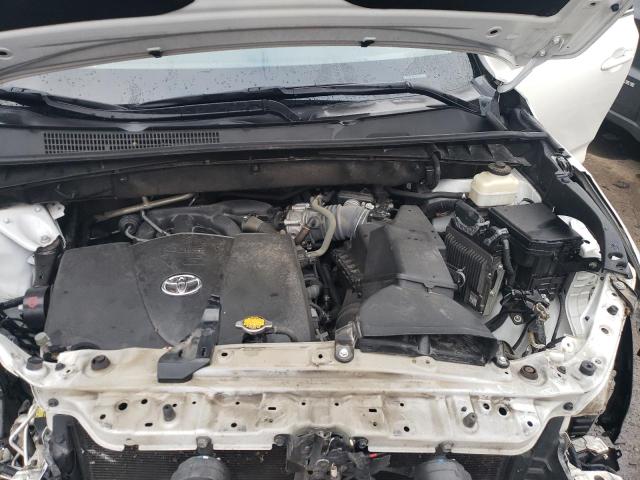 Photo 11 from auction – 2017 TOYOTA HIGHLANDER with VIN 5TDKZRFH7HS515781