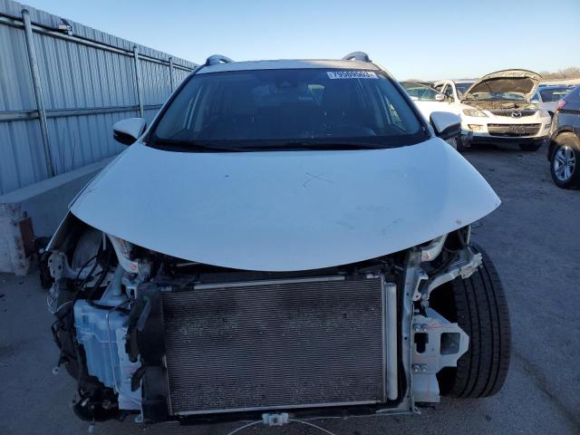 Photo 5 from auction – 2018 TOYOTA RAV4 LIMIT with VIN JTMDFREV6JD244772