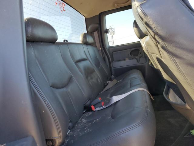 Photo 10 from auction – 2005 CHEVROLET SILVERADO with VIN 1GCEK19B55E269874