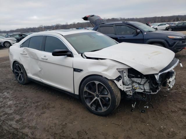 Photo 4 from auction – 2017 FORD TAURUS SHO with VIN 1FAHP2KT6HG135817