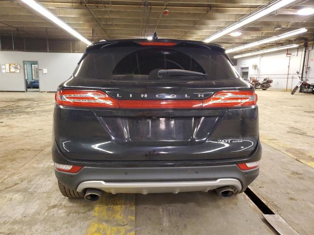 Photo 6 from auction – 2017 LINCOLN MKC RESERV with VIN 5LMCJ3D90HUL62055