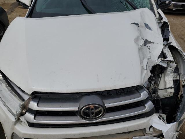 Photo 12 from auction – 2017 TOYOTA HIGHLANDER with VIN 5TDZARFH3HS027689