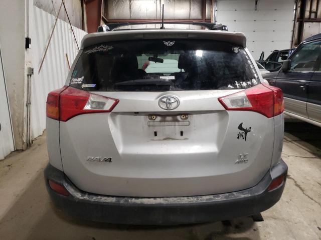 Photo 6 from auction – 2015 TOYOTA RAV4 LE with VIN JTMBFREV5FD118577