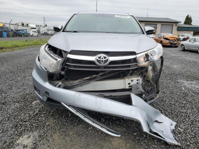 Photo 5 from auction – 2016 TOYOTA HIGHLANDER with VIN 5TDJKRFH2GS347546