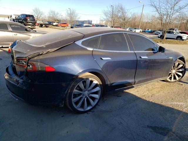 Photo 3 from auction – 2013 TESLA MODEL S with VIN 5YJSA1CN1DFP25357