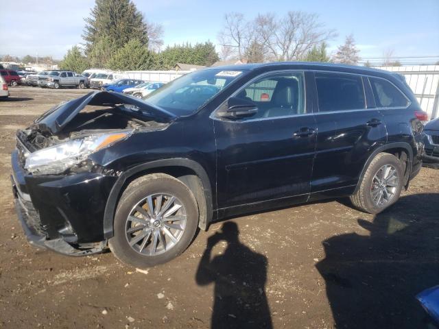 TOYOTA HIGHLANDER 2017 with VIN 5TDJZRFH8HS450807 - Photo from auction