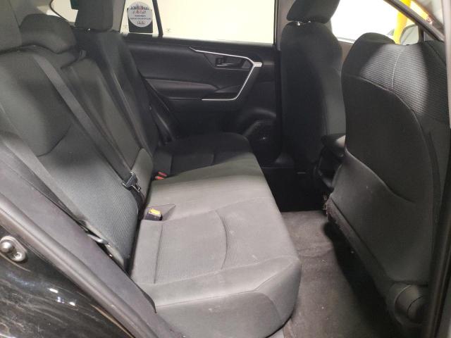 Photo 11 from auction – 2021 TOYOTA RAV4 LE with VIN 2T3F1RFV2MW194160