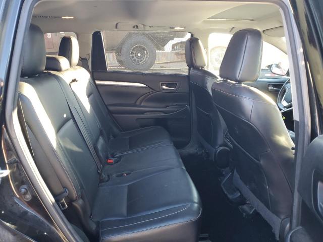Photo 11 from auction – 2018 TOYOTA HIGHLANDER with VIN 5TDJZRFH7JS488602